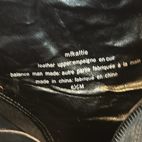 Marc Fisher Kattie Leather Ankle Booties Block Heel Black Women size 6.5 - Picture 9 of 13